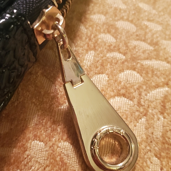 STEVEN by Steve Madden padded tablet case. - Picture 4 of 5